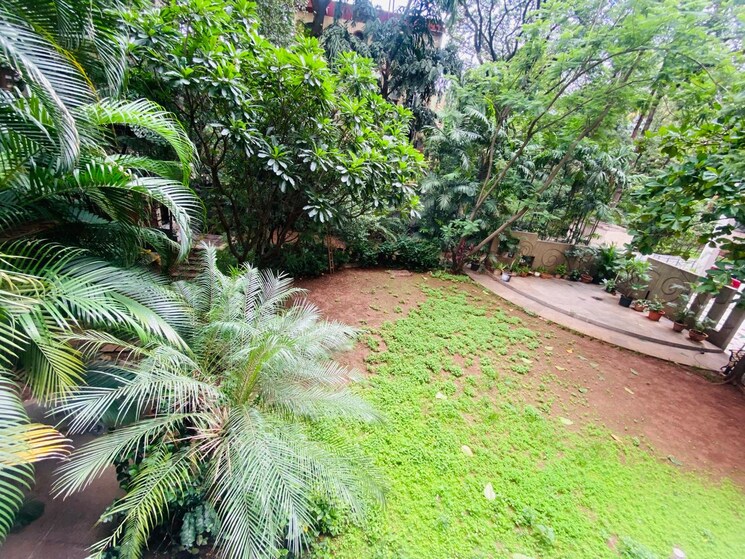 Garden, boat club road 4 Bedroom 4300 Sq.Ft. Apartment In Boat Club Road Pune 8916483