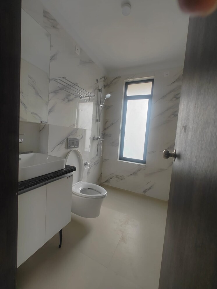 Bathroom, risland-the-icon 2 Bedroom 636 Sq.Ft. Apartment In Dhokali Thane 8916508