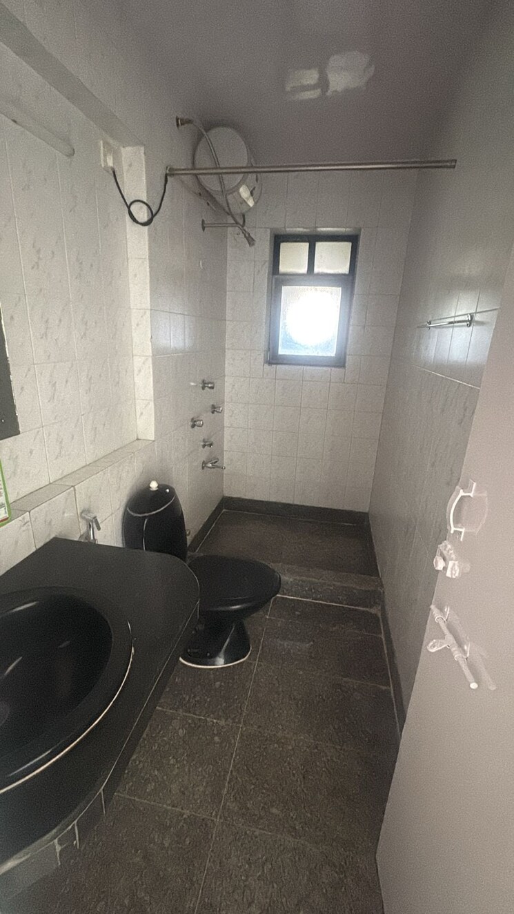 Bathroom, devi-empress-court 2 Bedroom 1500 Sq.Ft. Apartment In Kavade Mala Pune 8916625