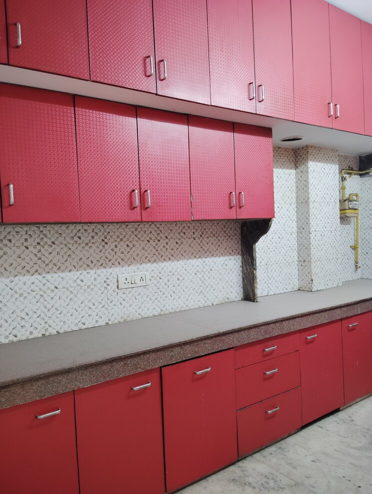 Kitchen, madhur-apartment 2 Bedroom 950 Sq.Ft. Apartment In Paschim Vihar Delhi 8916638