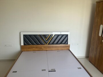 Bedroom in 3 BHK Apartment at Shela – for Rent