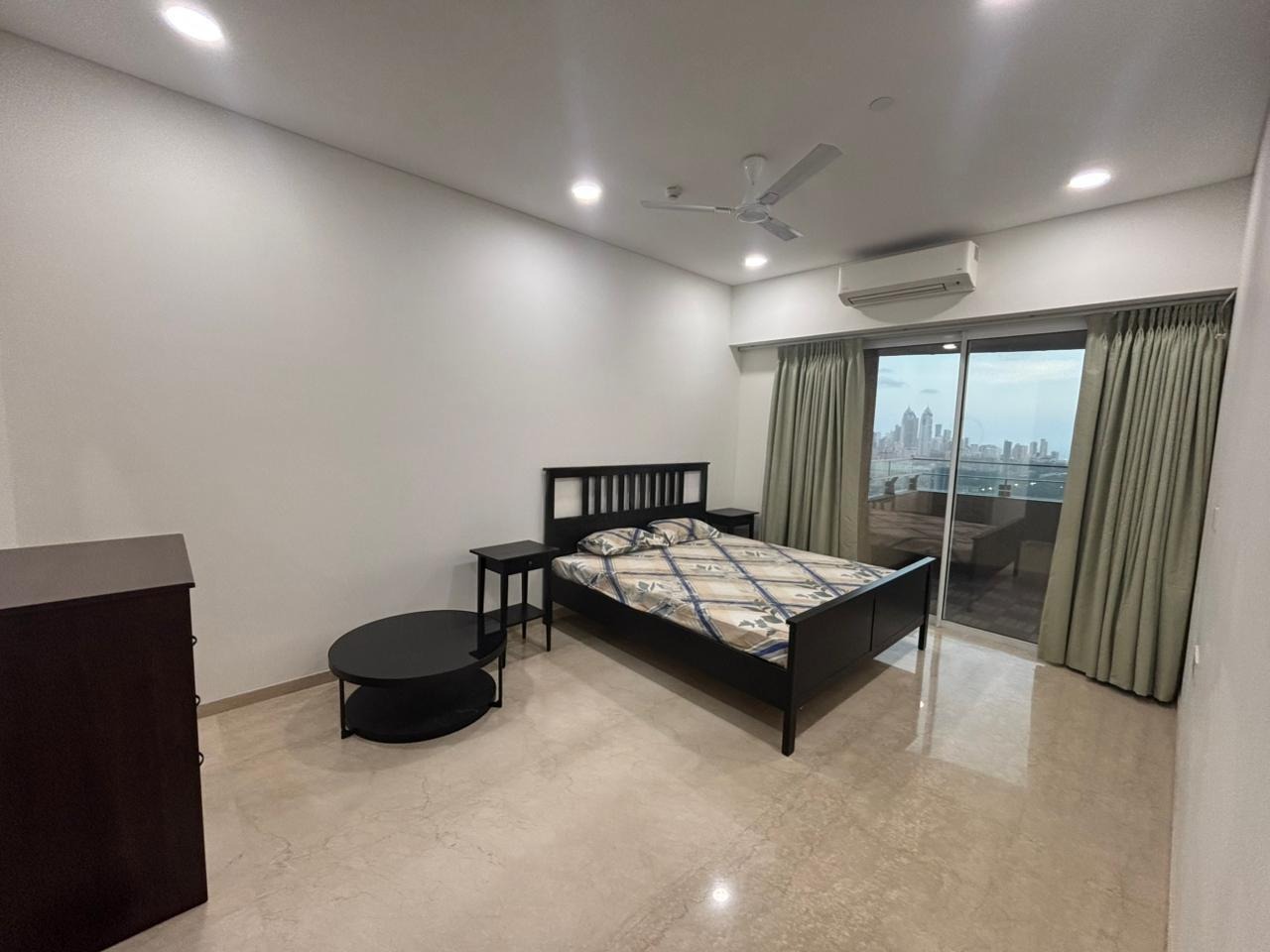 3 BHK + Servant Room Apartment For Rent in Lokhandwala Minerva Mahalaxmi