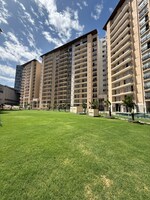 4 BHK + Servant Room 3251 Sq.Ft. Independent House in Suncity Jewel Of India