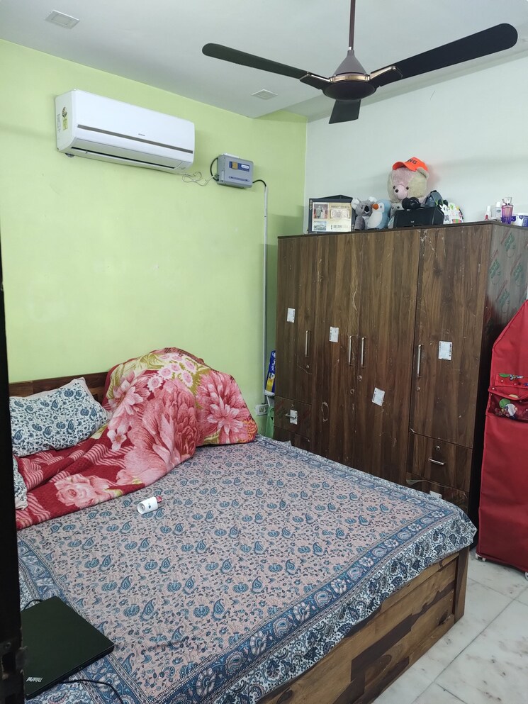 Bedroom, madhur-apartment 2 Bedroom 1000 Sq.Ft. Apartment In Paschim Vihar Delhi 8916646