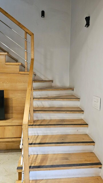 Staircase in 4 BHK Villa at Manekbaug – for Rent