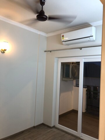 Building Lobby in 2.5 BHK Builder Floor at Central Park 3 Flower Valley, Sohna Sector 33 – for Rent
