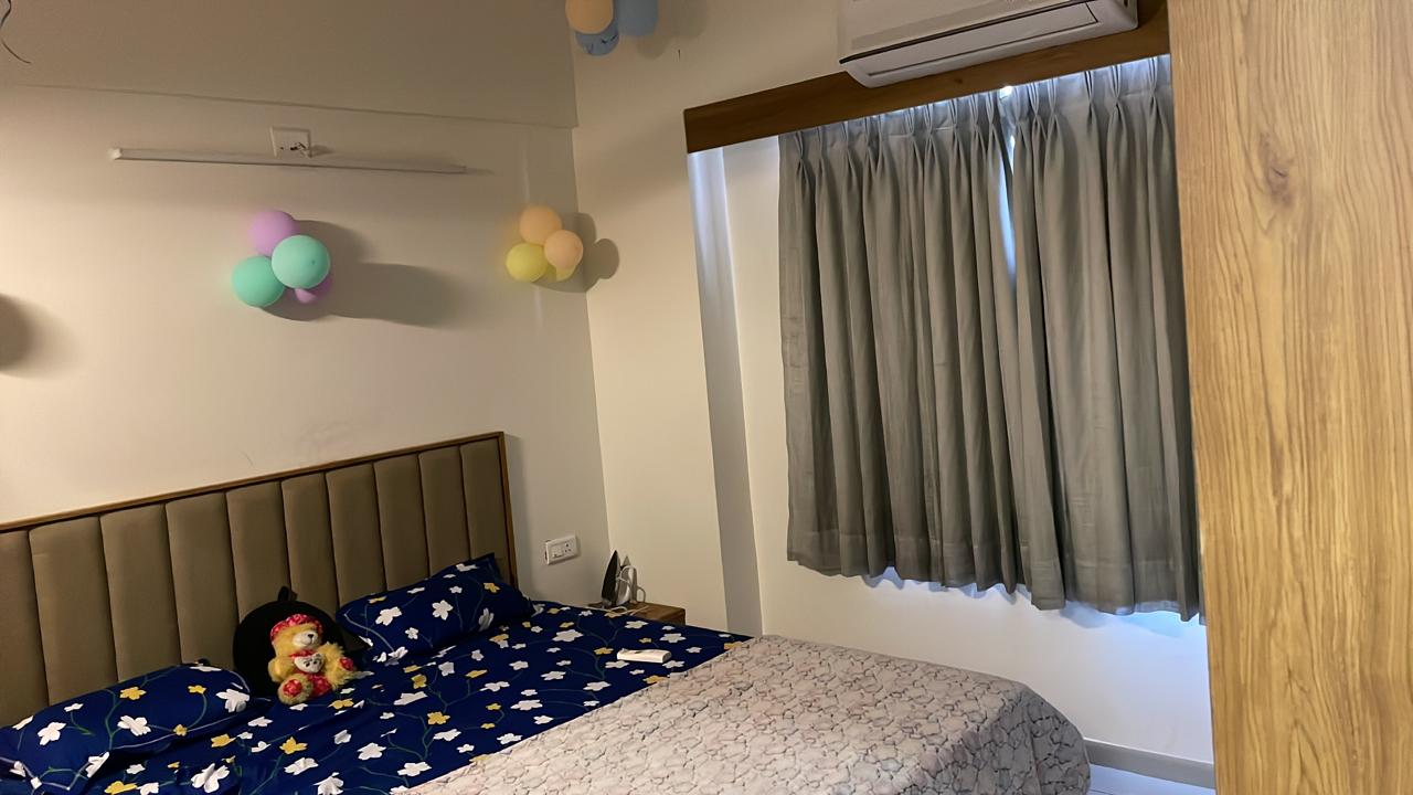 2 BHK + Pooja Room Apartment For Rent in Goyal Orchid Blues