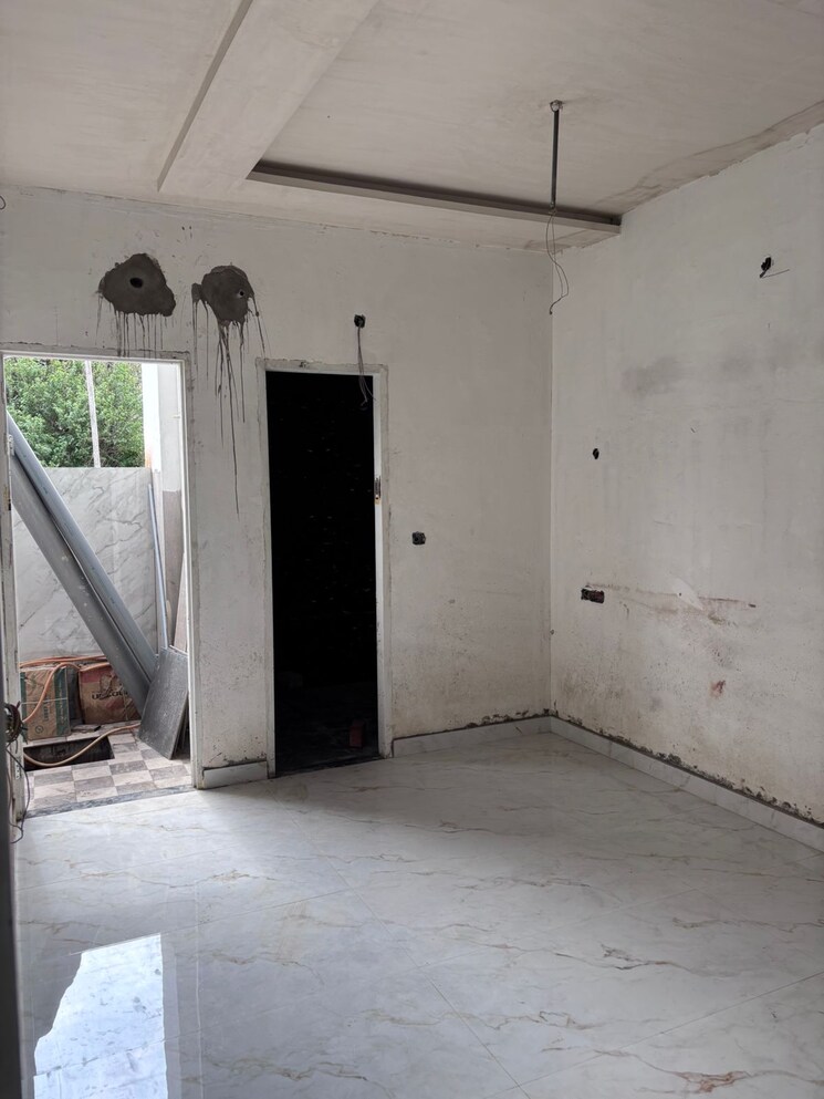 Other, sector 65 2 Bedroom 1000 Sq.Ft. Apartment In Sector 65 Mohali 8916679