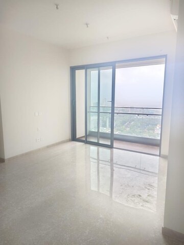 Room in 3 BHK Apartment at Piramal Mahalaxmi, Mahalaxmi – for Rent