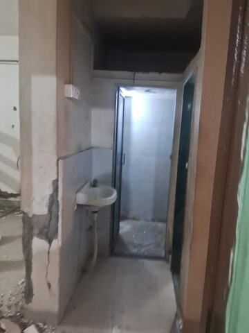 Bathroom in 1 BHK Apartment at Dombivli East – for Rent