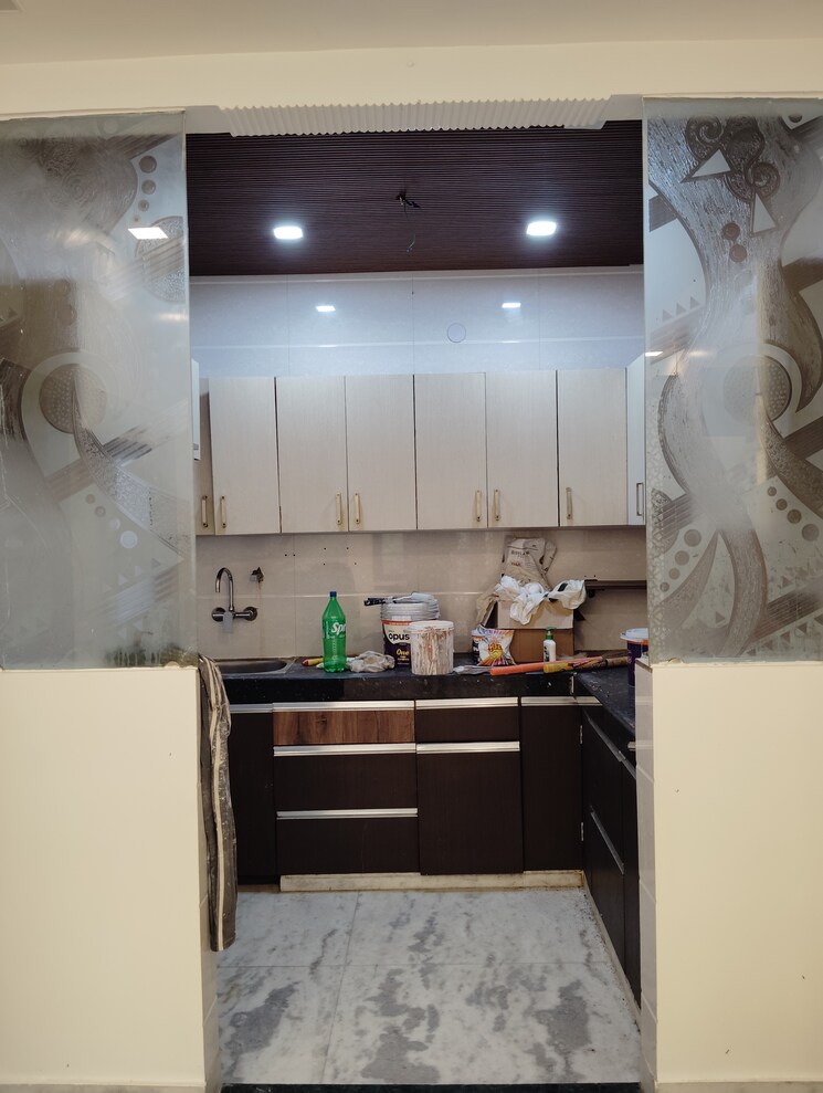 Kitchen, triveni-apartments-cghs 2.5 Bedroom 1100 Sq.Ft. Apartment In Paschim Vihar Delhi 8916718