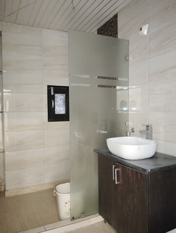 Bathroom in 2.5 BHK Apartment at Triveni Apartments CGHS, Paschim Vihar – for Rent