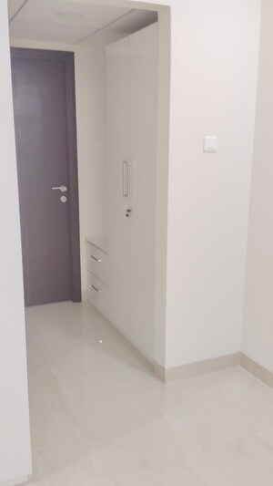 Room in 3 BHK Apartment at Niharika Skyline, Manikonda – for Sale