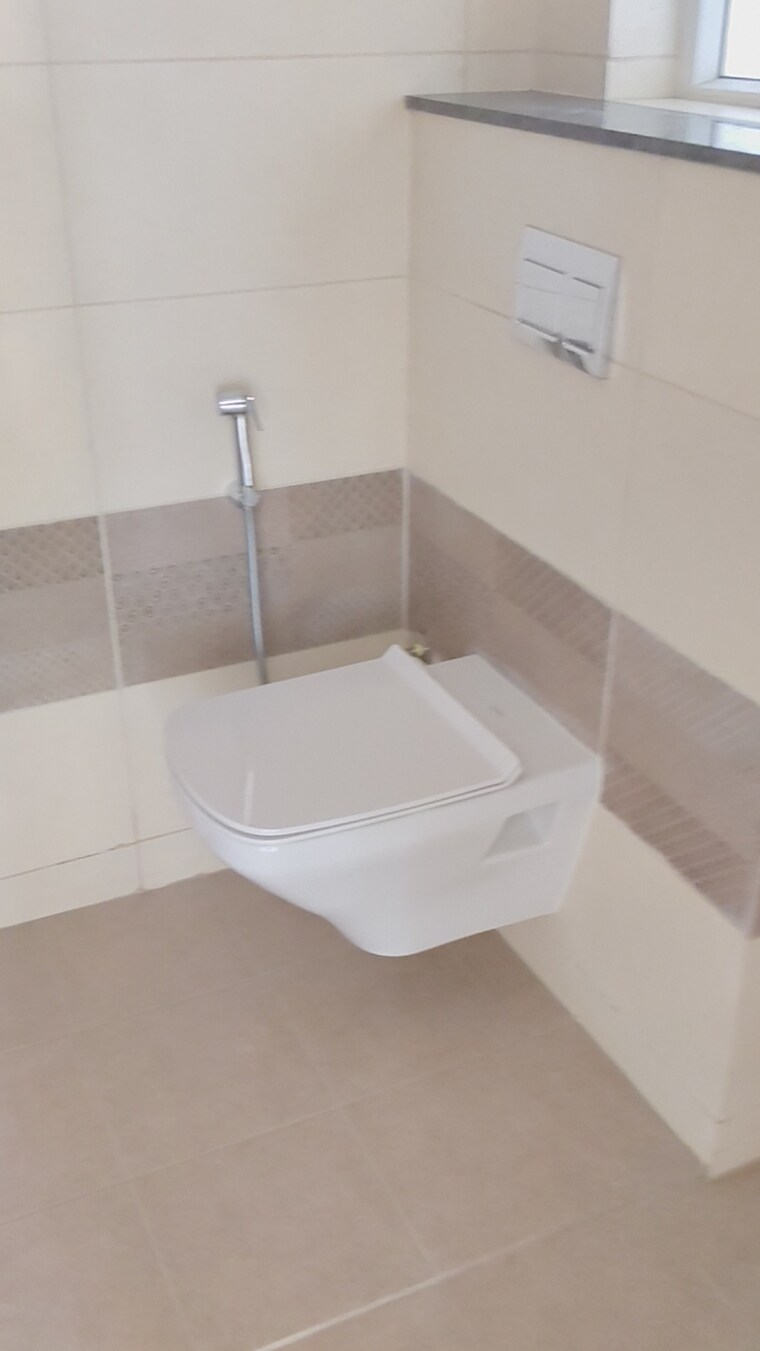 Bathroom, niharika-skyline 3 Bedroom 2105 Sq.Ft. Apartment In Manikonda Hyderabad 8916747