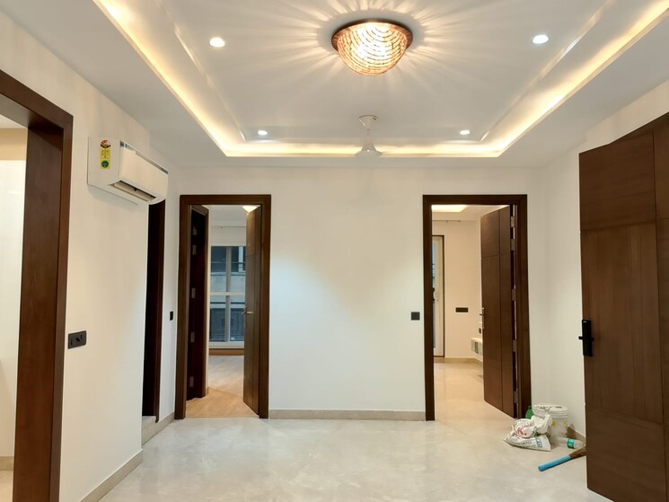 Room, dlf-atria 3 Bedroom 215 Sq.Ft. Builder Floor In Dlf Phase ii Gurgaon 8916774
