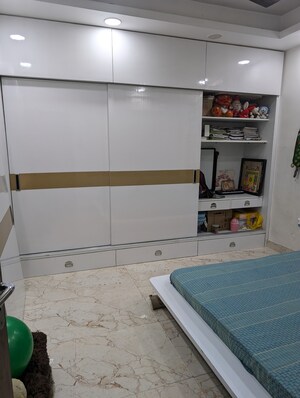 Furnished Amenities in 3 BHK Apartment at Jaypee Green Wish town Klassic, Sector 134 – for Sale