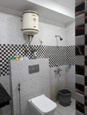 Master Bedroom in 3 BHK Apartment at Jaypee Green Wish town Klassic, Sector 134 – for Sale