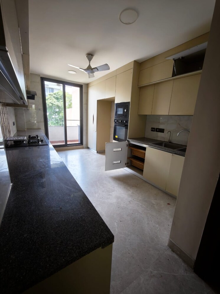 Kitchen, dlf-regent-house 4 Bedroom 360 Sq.Ft. Builder Floor In Dlf Phase iv Gurgaon 8916800