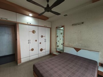 Room in 3 BHK Apartment at Lodha Kiara, Worli – for Rent