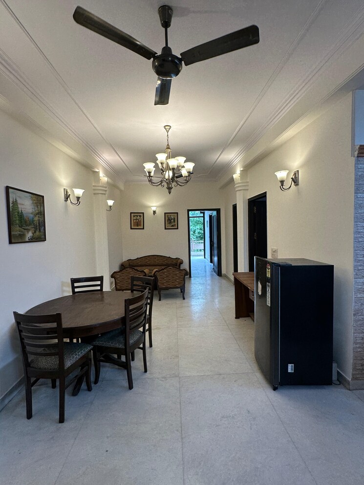 Living Room, east of kailash 3 Bedroom 1800 Sq.Ft. Builder Floor In East Of Kailash Delhi 8916803