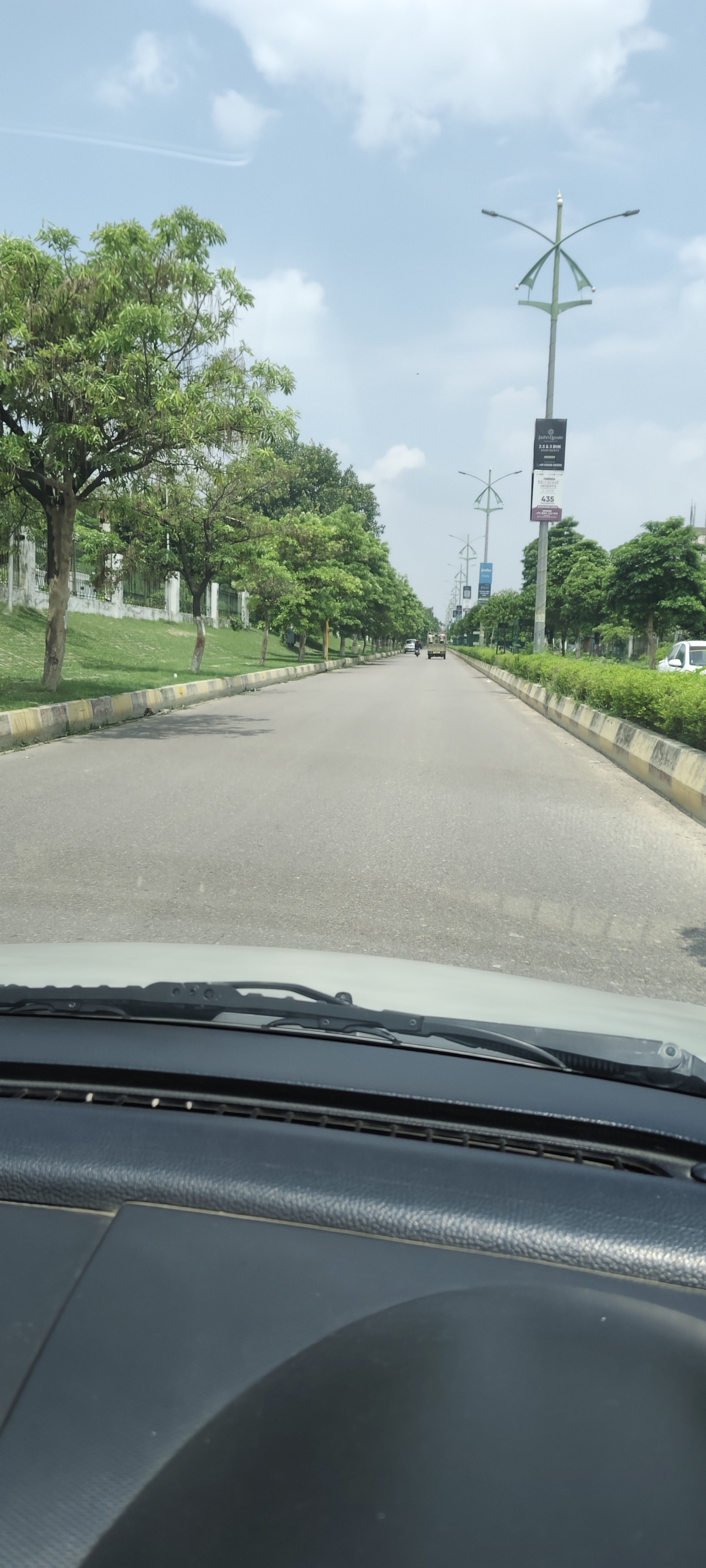 Plot For Sale in Omaxe Metro City