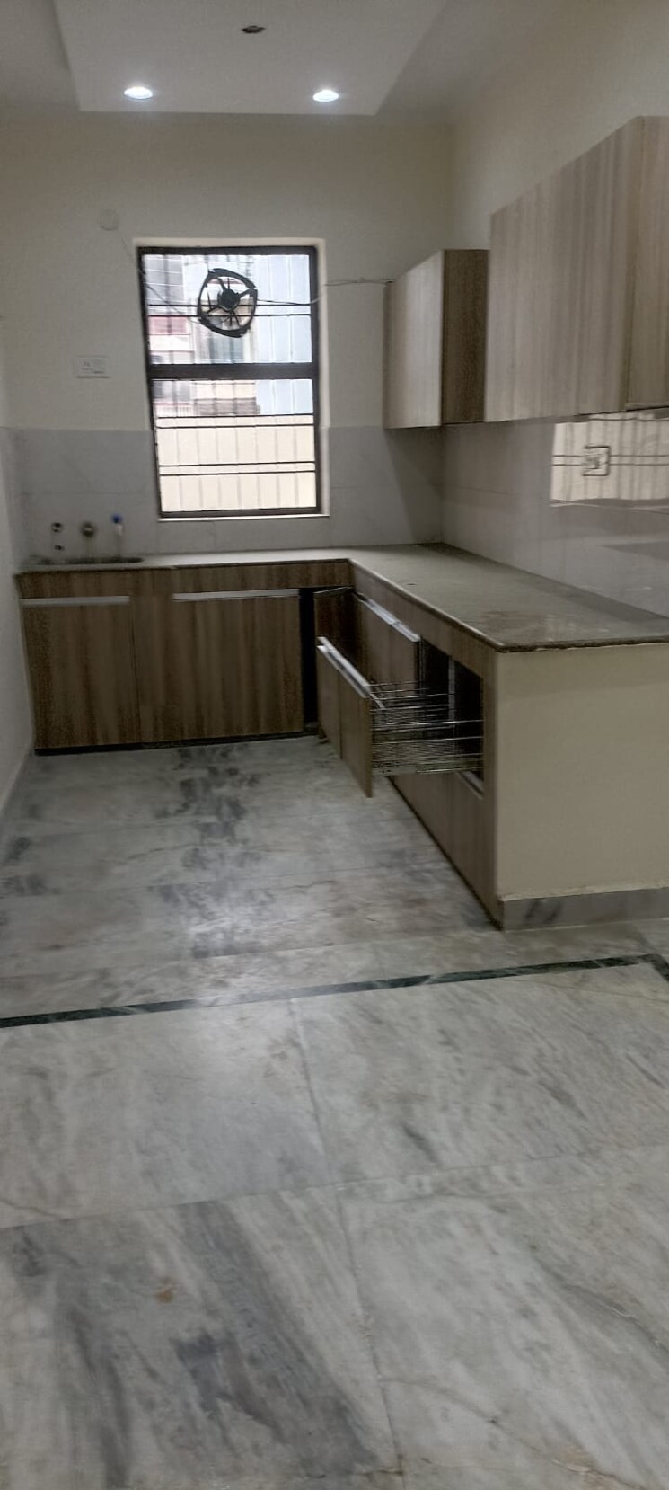 Kitchen, green fields colony 3 Bedroom 1400 Sq.Ft. Builder Floor In Green Fields Colony Faridabad 8916846