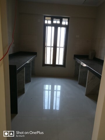 Room in 2 BHK Apartment at Siddha Seabrook, Kandivali West – for Rent