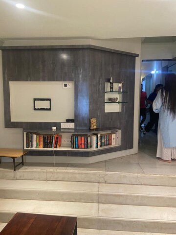 Parking in 2 BHK Apartment at Swan Lake Apartment, Khar West – for Rent