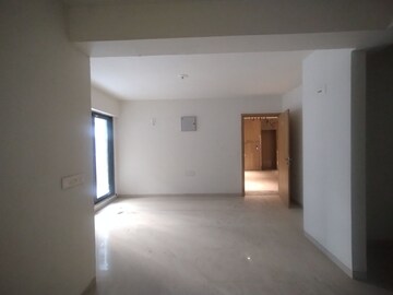 Room in 3 BHK Apartment at Shilp Revanta, Shela – for Rent
