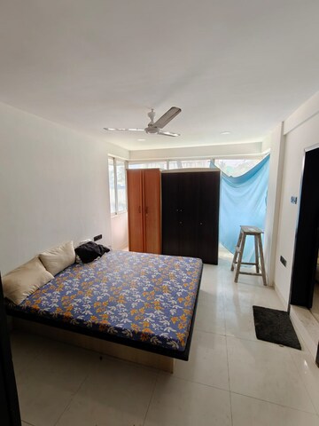 Bedroom in 1 BHK Apartment at Bandra West – for Rent