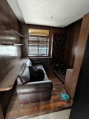 Furnished Amenities in 1 BHK Apartment at Bandra West – for Rent