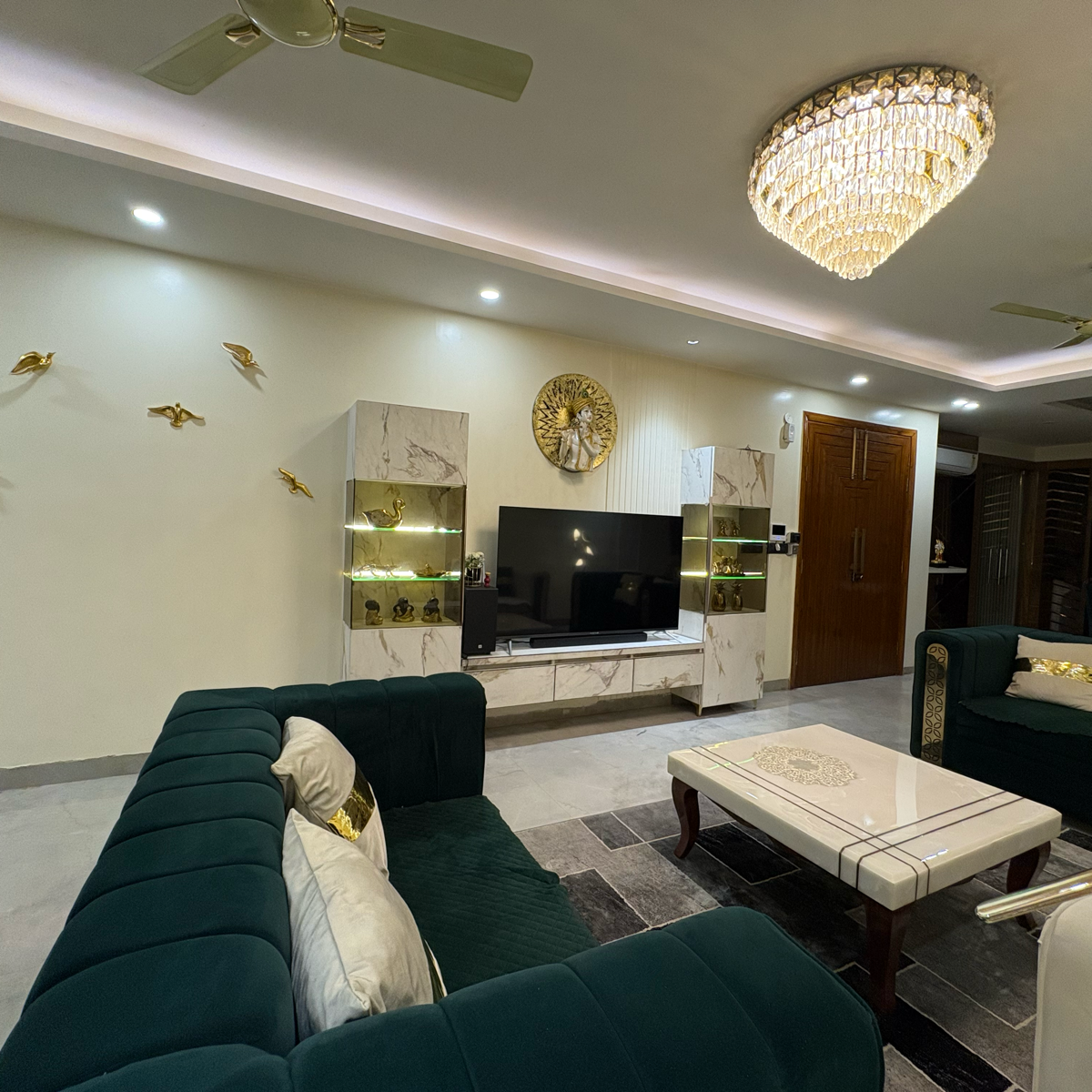 4 BHK Builder Floor For Sale in Parklands