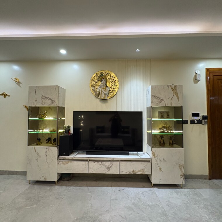 Room, parklands 4 Bedroom 350 Sq.Yd. Builder Floor In Sector 85 Faridabad 8916964