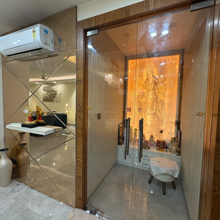 Other, parklands 4 Bedroom 350 Sq.Yd. Builder Floor In Sector 85 Faridabad 8916964