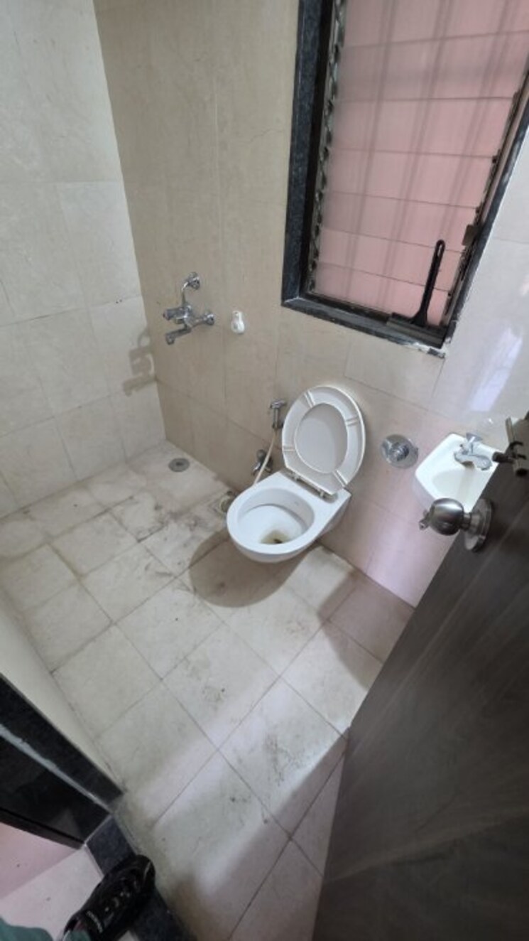 Bathroom, rustomjee-avenue-l1 2 Bedroom 600 Sq.Ft. Apartment In Virar West Palghar 8916934