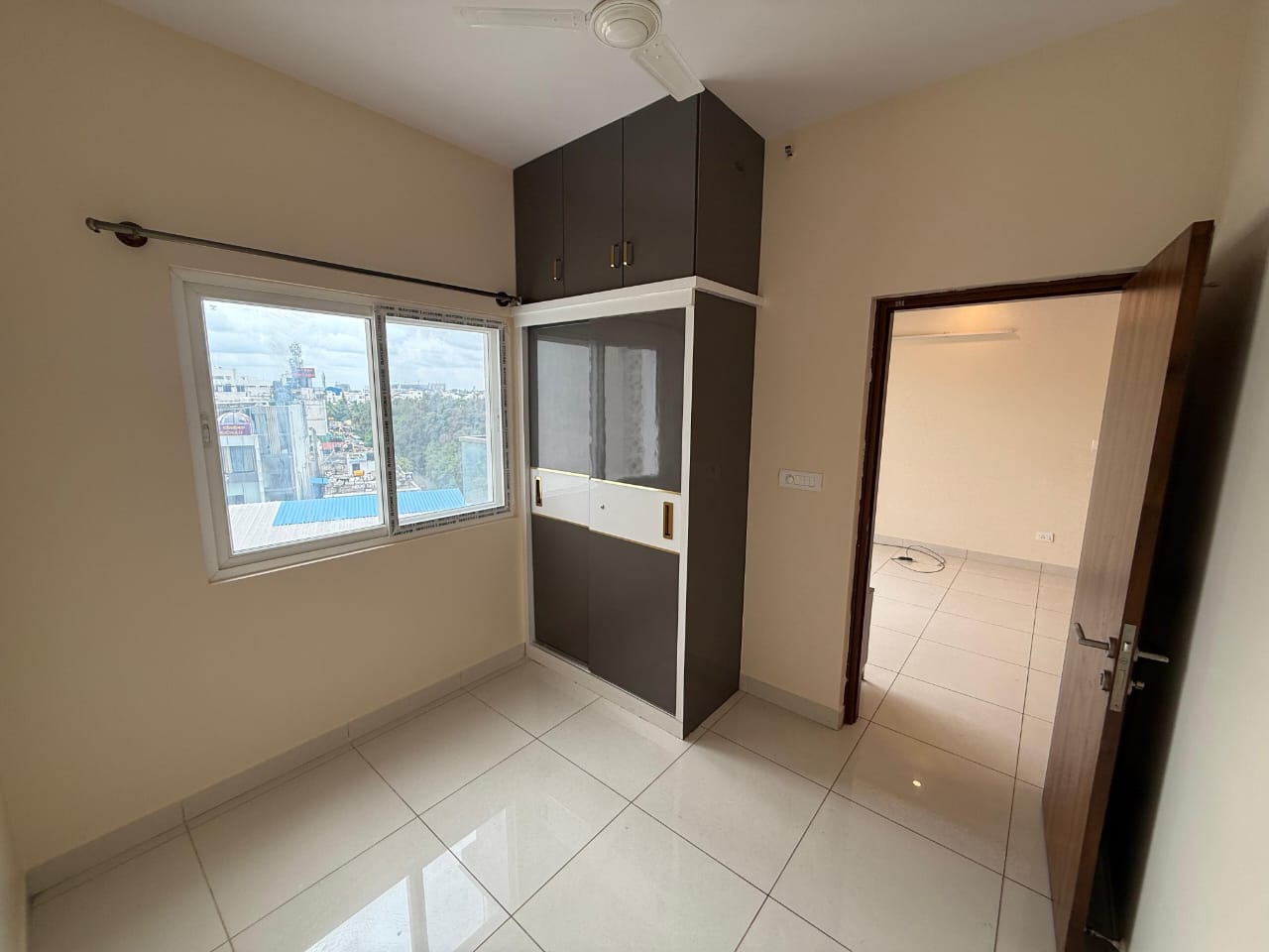 2 BHK Apartment For Rent in Prestige North Point