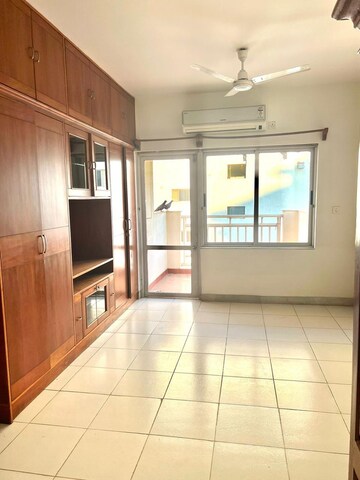 Room in 3 BHK Apartment at Prestige St Johns Wood, Koramangala – for Rent