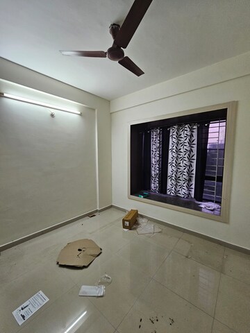 Room in 3 BHK Apartment at Bannerghatta Road – for Rent
