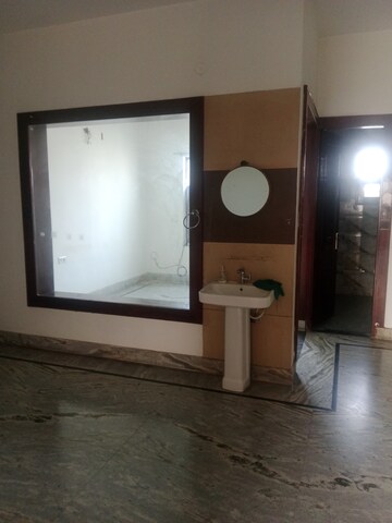 Room in 2 BHK Builder Floor at Huda – for Rent