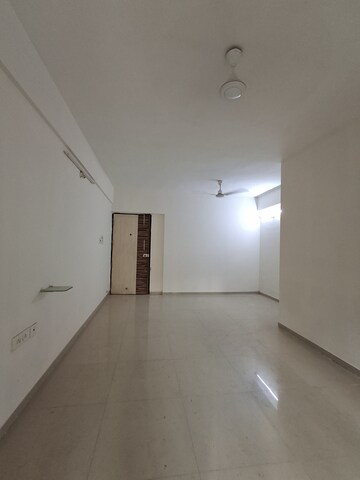 Room in 2 BHK Apartment at Vasant Sagar, Kandivali East – for Sale