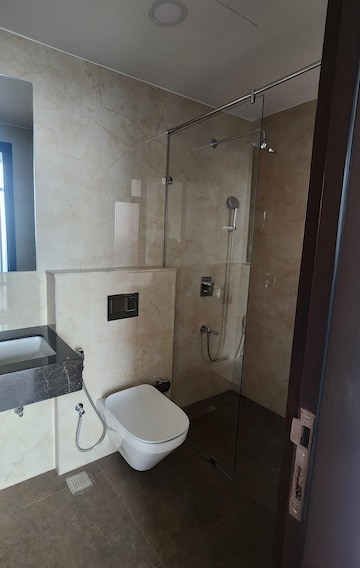 Bathroom in 3 BHK Apartment at Mahalaxmi – for Rent