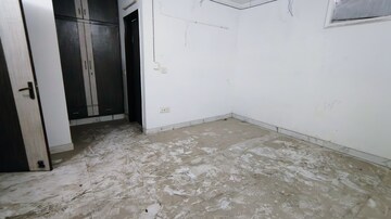 Room in 2 BHK Builder Floor at Govindpuri – for Rent
