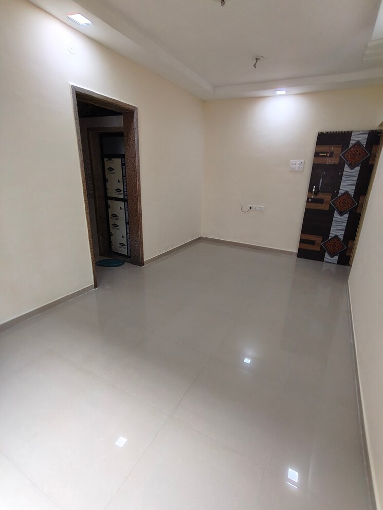 Living Room, kd-niraj-exotica 1 Bedroom 682 Sq.Ft. Apartment In Khadakpada Thane 8917124