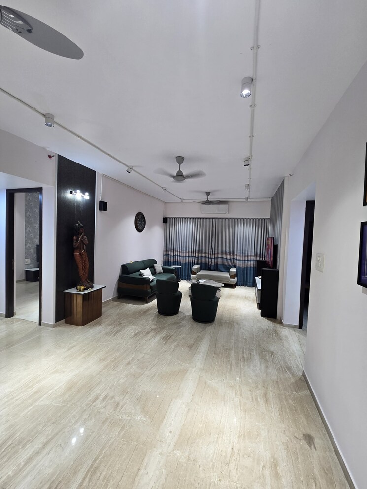 Living Room, rajesh-white-city 3 Bedroom 1202 Sq.Ft. Apartment In Kandivali East Mumbai 8917118