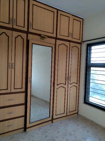 Room in 3 BHK Apartment at Pinnac Gangotri, Aundh – for Rent