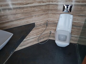 Furnished Amenities in 3 BHK Apartment at Omkar 1973, Worli – for Rent