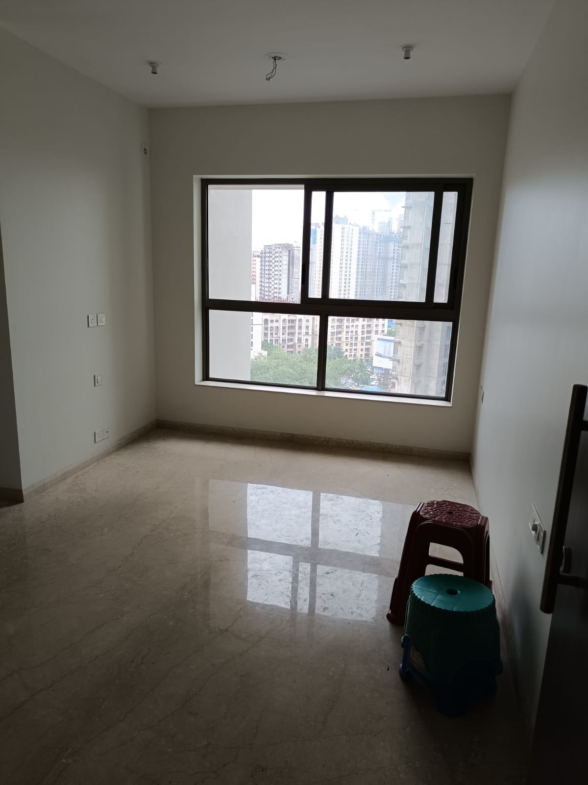2 BHK Apartment For Rent in Kalpataru Paramount B