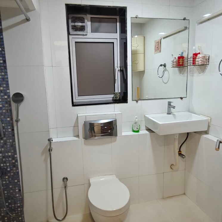 Bathroom, k-raheja-corp-maple-leaf 2.5 Bedroom 1260 Sq.Ft. Apartment In Powai Mumbai 8917177