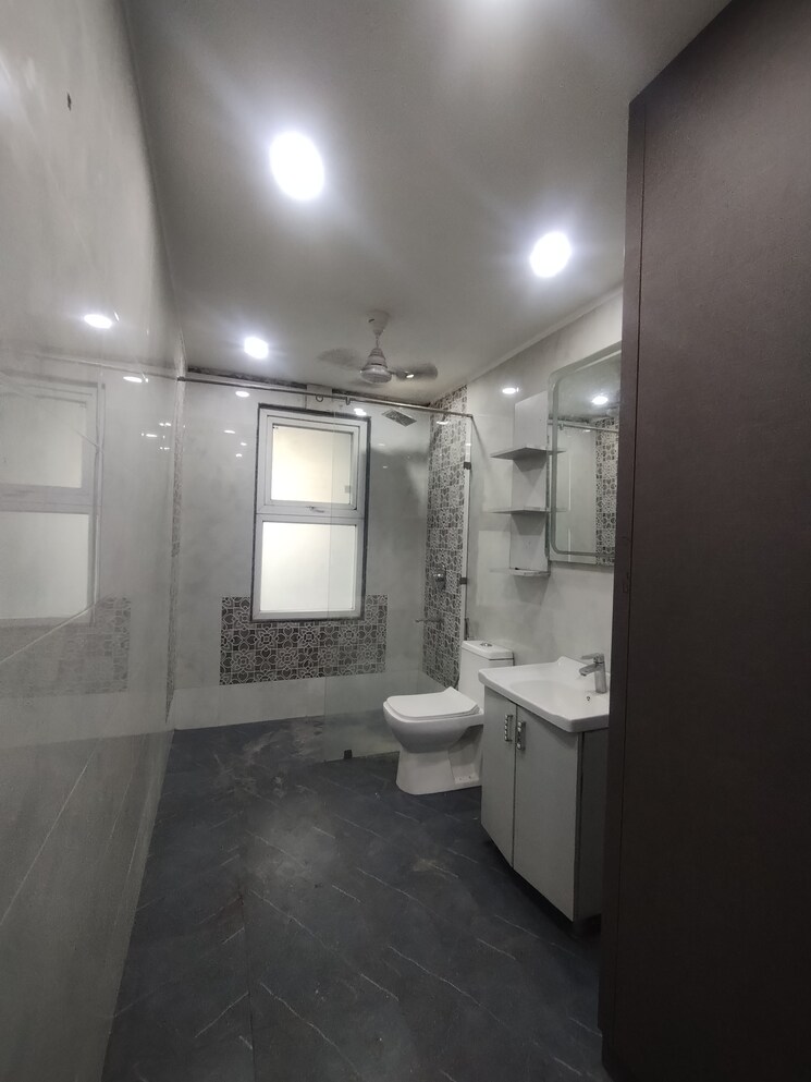 Kitchen, ansal-sushant-lok-i 3 Bedroom 240 Sq.Yd. Builder Floor In Sector 43 Gurgaon 8917187