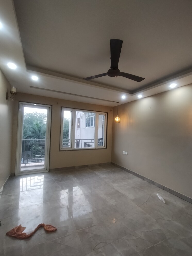 undefined, vipul-square 3 Bedroom 240 Sq.Yd. Builder Floor In Sushant Lok I Gurgaon 8917196